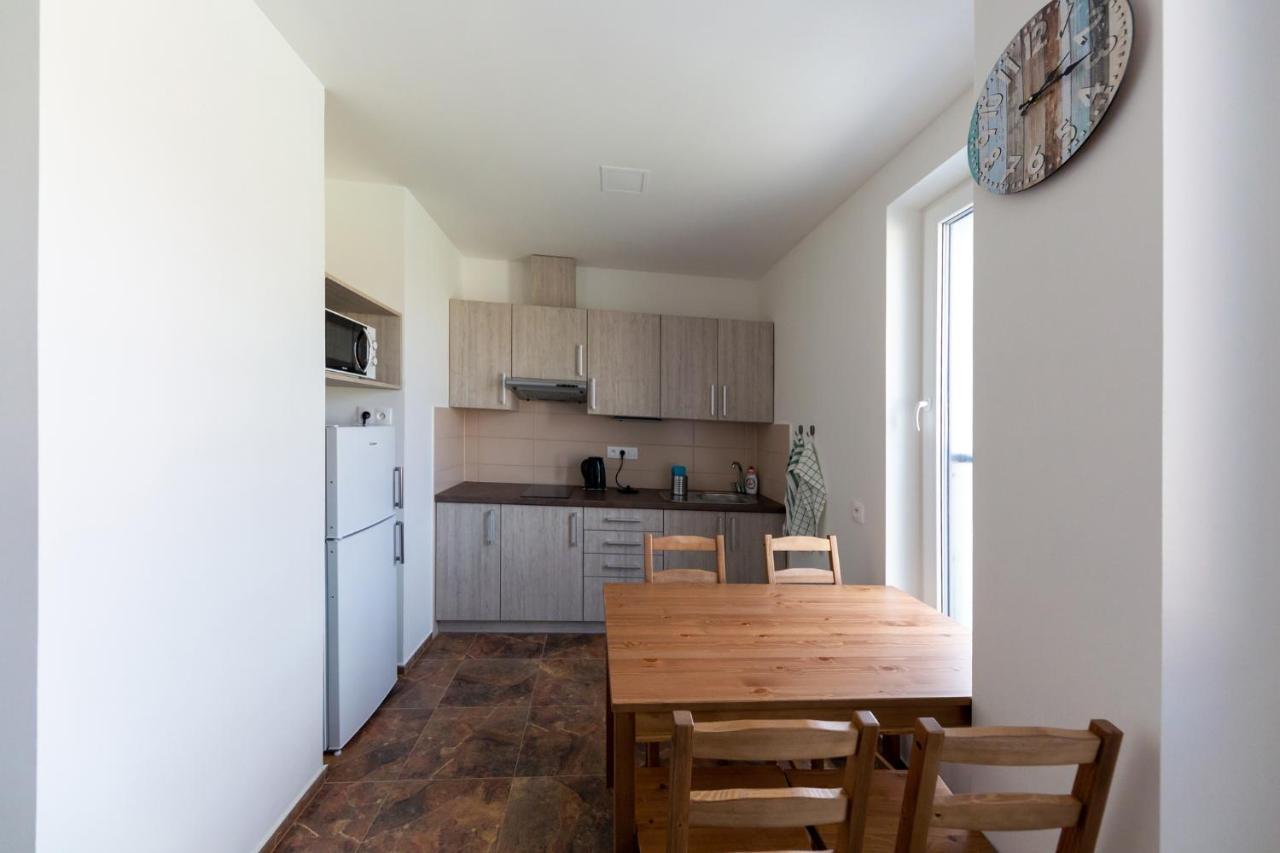 Rezidence Belehradska Apartment Most Exterior photo